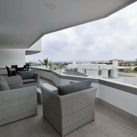 Dream Gardens Apartment *
